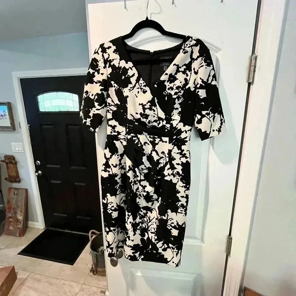 ~Adrianna Papell~ Dress - Size 8 - Picture 1 of 6